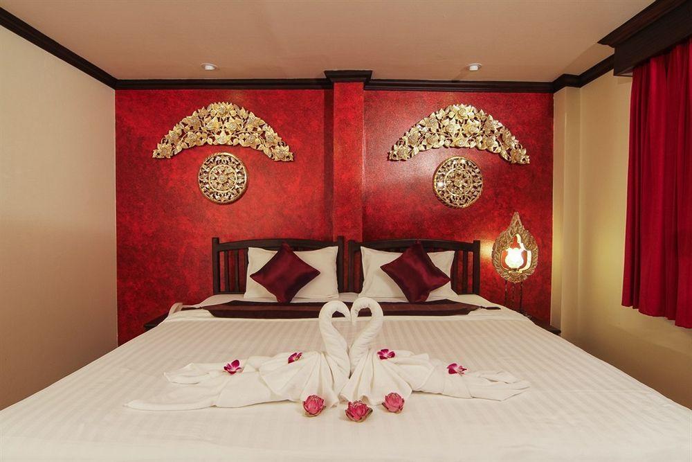Pl Guesthouse Patong Exterior foto
